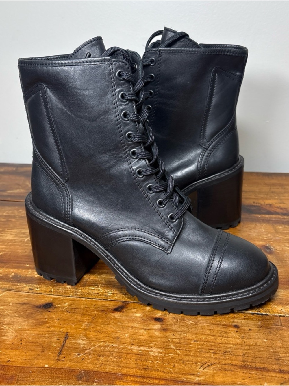Thursday Boot Company Womens 8 Rebel Combat boot Leather Lug Sole
Grunge biker